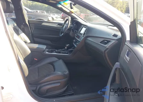 2019 Hyundai Sonata Sport z USA, uszkodzony, nr VIN 5NPE34AF1KH805258